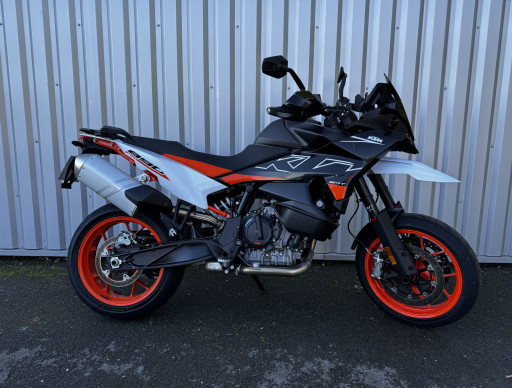 KTM 890 SMT 2024 - 696kms