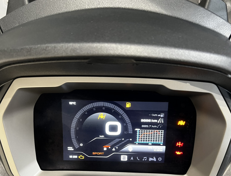 PIAGGIO MP3 530 HPE EXCLUSIVE