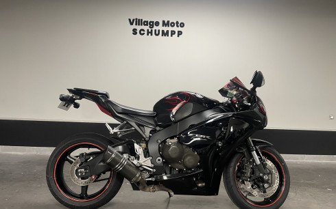 HONDA CBR 1000 RR FIREBLADE