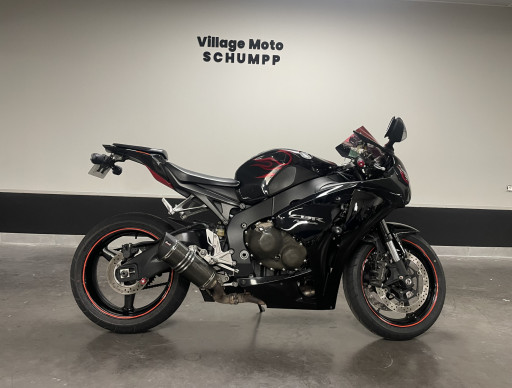 HONDA CBR 1000 RR FIREBLADE