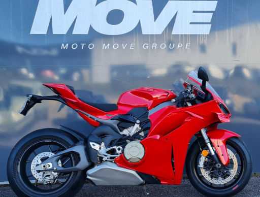 DUCATI PANIGALE 1103 V4 285€/MOIS