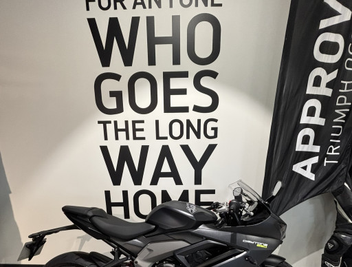 TRIUMPH 	DAYTONA 660
