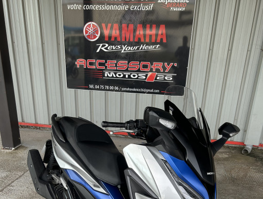 HONDA FORZA 125