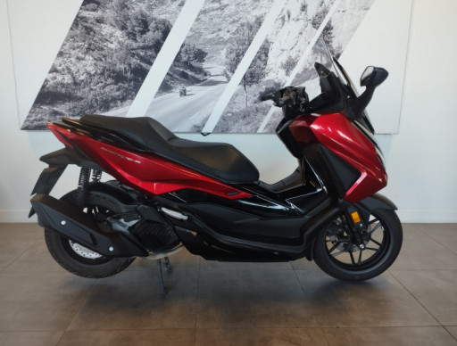HONDA FORZA 125 - 12/2024 - 4010 KMS