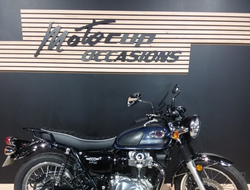  W800 