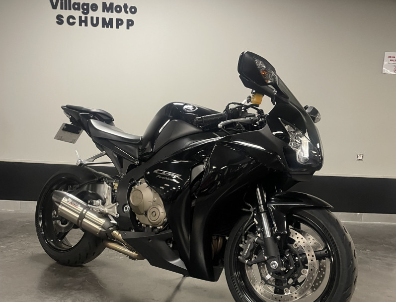 HONDA CBR 1000 FIREBLADE