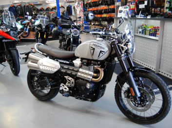 TRIUMPH SCRAMBLER 1200 X 
