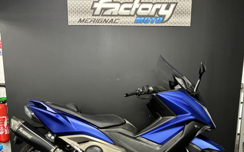 KYMCO AK 550