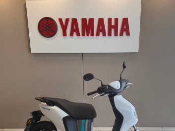 YAMAHA NEO