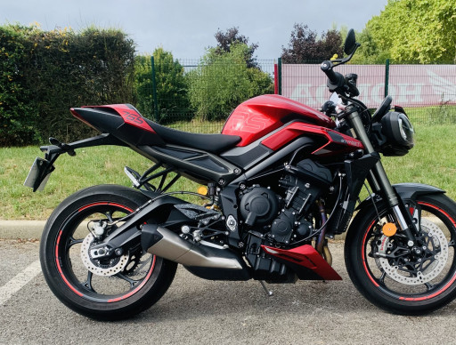 TRIUMPH STREET TRIPLE 765 RS