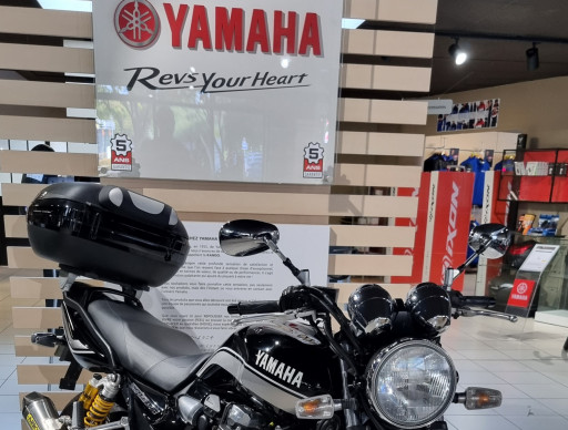 YAMAHA XJR 1300