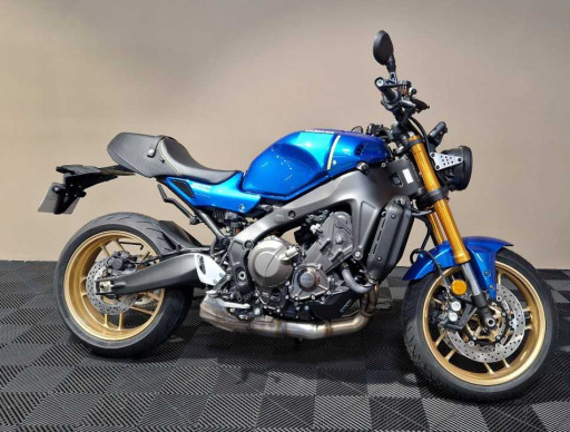 YAMAHA XSR 900