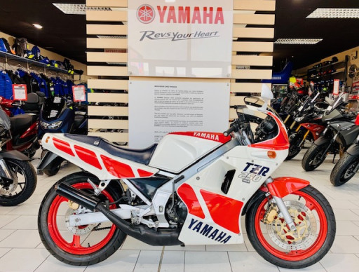 YAMAHA TZR 250 MUSÉE (VENDUE)