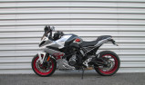 SUZUKI GSX-8R