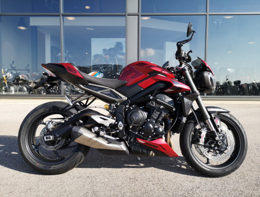 TRIUMPH STREET TRIPLE 765 RS