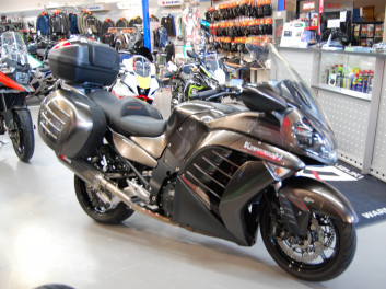 KAWASAKI GTR 1400