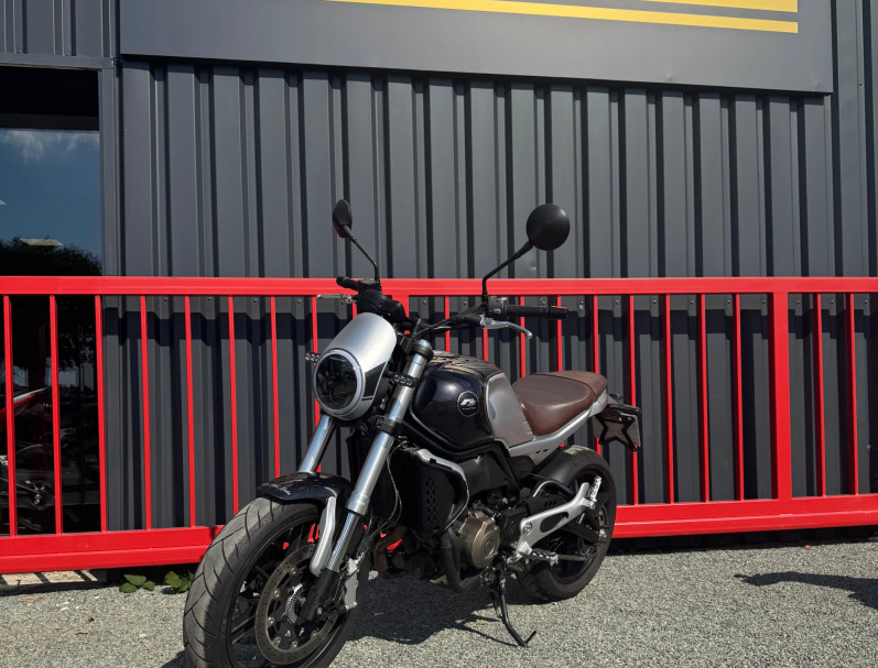 QJ MOTOR SRV 550