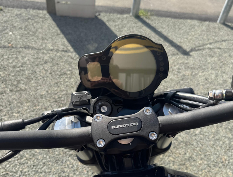 QJ MOTOR SRV 550