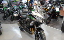 KAWASAKI VERSYS 1100 SE