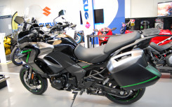 KAWASAKI VERSYS 1100 SE