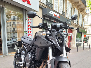 SUZUKI GSX-8S A2