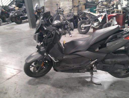 YAMAHA X-MAX 125 Accidenté RSV N°22499