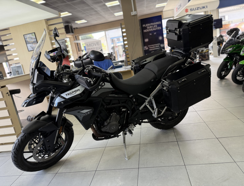 TRIUMPH Tiger 900 GT