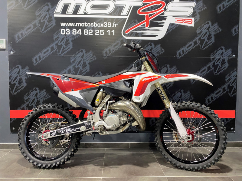 FANTIC MOTOR XX 125 BLACK EDITION 2024 – A PARTIR DE 114€/MOIS
