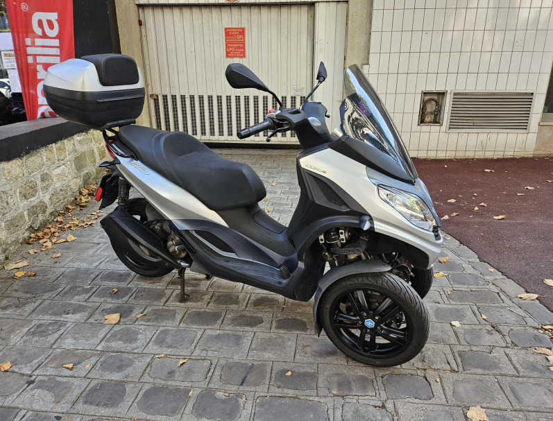 PIAGGIO MP3 300 LT