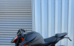 KTM 1290 SUPER DUKE R EVO