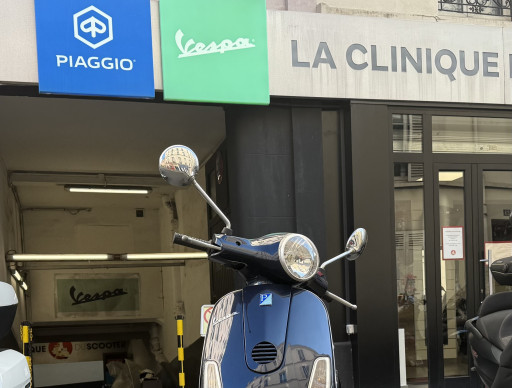 PIAGGIO LX 125 CC 4T GARANTIE 6 MOIS TRES BON ETAT BLEU BRILLANT CRIT