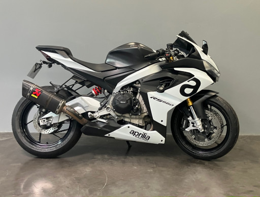 APRILIA 660 RS  / 209.55 €/MOIS* / DSN MOTOS 40