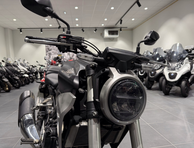 HONDA CB 300 R / CB300 R / CB300R / Garantie 