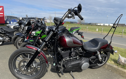 HARLEY-DAVIDSON DYNA STREET BOB 1690