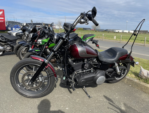 HARLEY-DAVIDSON DYNA STREET BOB 1690