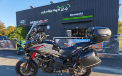 KAWASAKI VERSYS 650 GRAND TOURER CHALLENGE 24