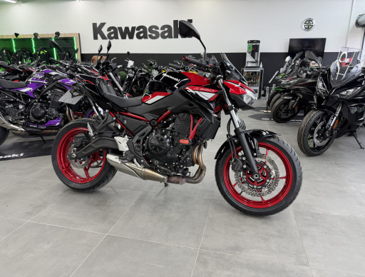 KAWASAKI Z650