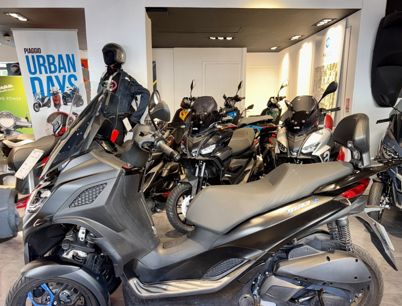 PIAGGIO MP3 310 HPE SPORT