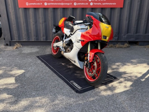 YAMAHA XSR 900 GP