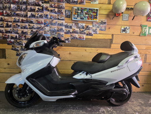 SUZUKI BURGMAN 650 EXECUTIVE GARANTIE 1AN