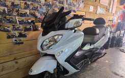 SUZUKI BURGMAN 650 EXECUTIVE GARANTIE 1AN