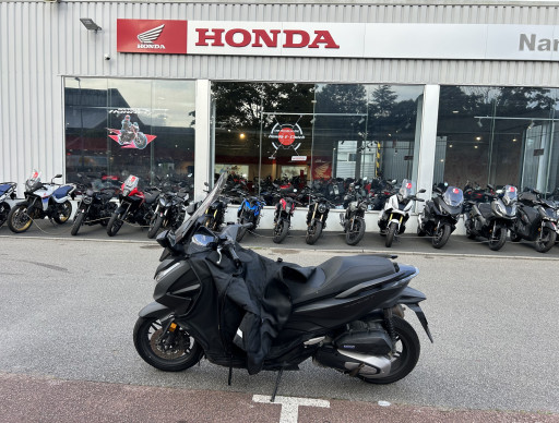 HONDA FORZA 125