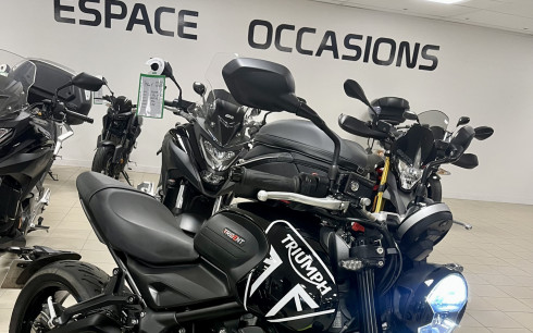 TRIUMPH TRIDENT 660