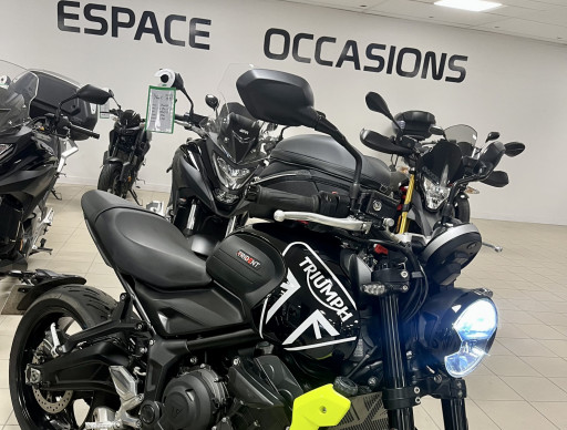 TRIUMPH TRIDENT 660