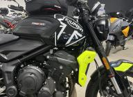TRIUMPH TRIDENT 660