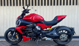 DUCATI DIAVEL V4