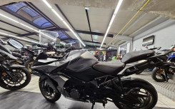 SUZUKI GSX-S 1000 GT DEMO BIKE REVISEE ET GARANTIE 2030 !