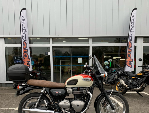 TRIUMPH BONNEVILLE T100 900