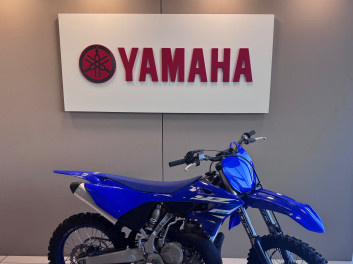 YAMAHA YZ250
