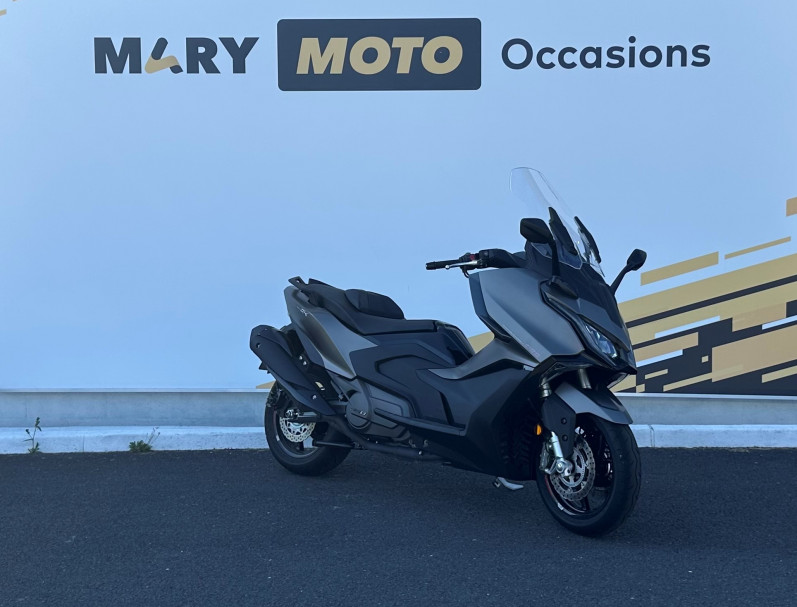KYMCO AK 550
